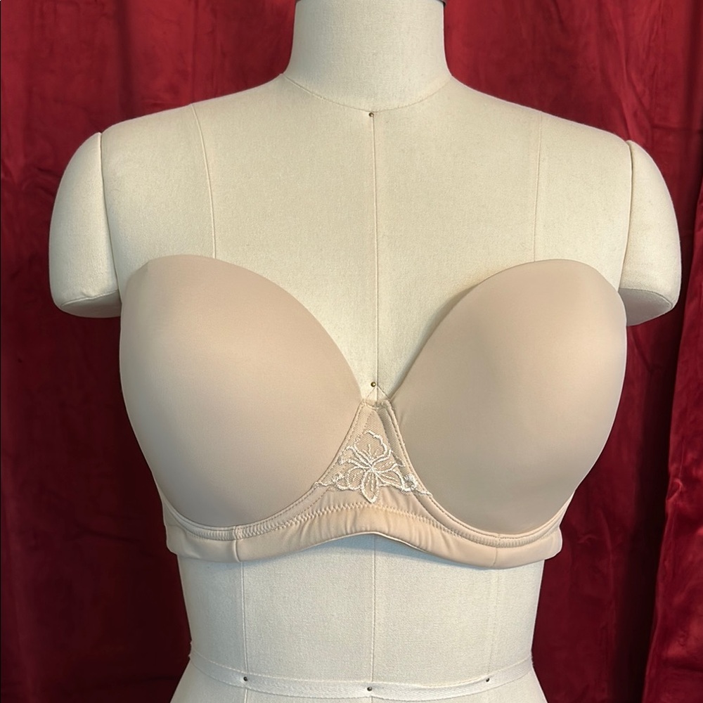 Cream Convertible Strapless Bra 38D